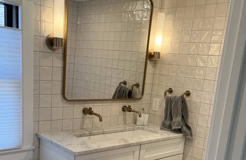 Misquamicut House | Luxury Misquamicut Experience at Our Newly Renovated 3BR+Office Home