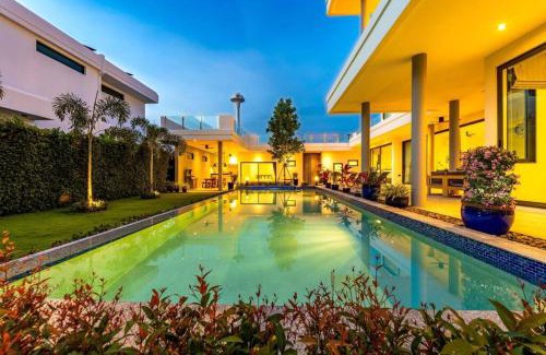 Hua Hin Villa | Modern 6-Bed Villa with Private Pool and Hot Tub