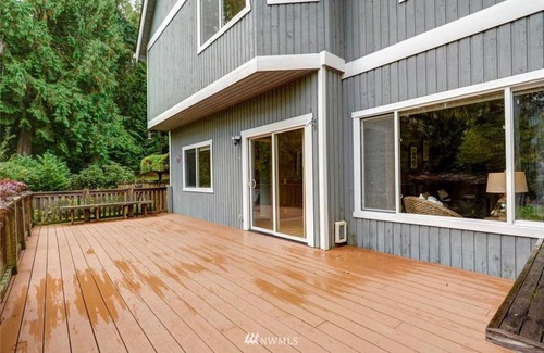 Sammamish Villa | Modern Villa with Deck, Backyard & Fire Pit Retreat