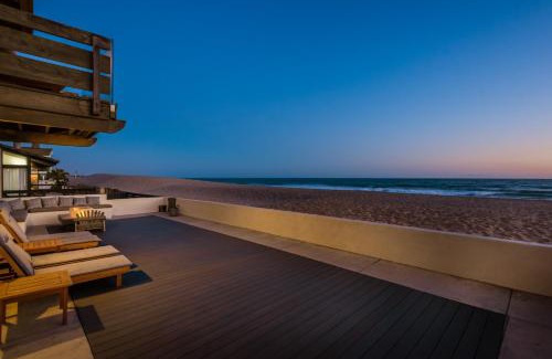 Pierpont Bay Villa | Designer Beach House with Pool and Oceanfront Views