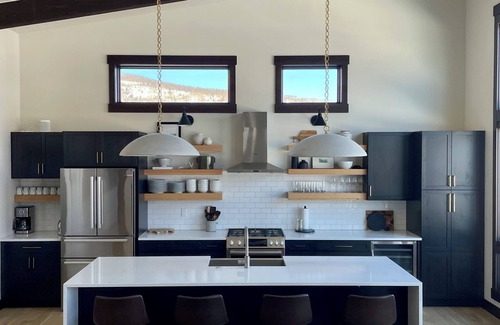 Silverthorne House | Premier Modern Retreat Near Top Colorado Ski Resorts