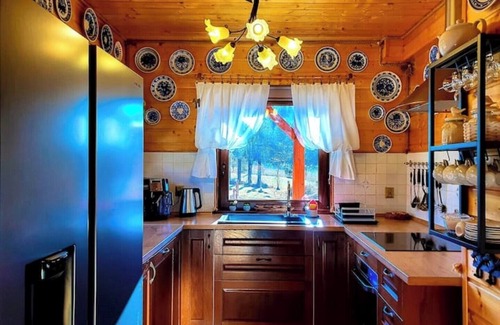 Janowice Wielkie Ski Chalet | Indulge at Luxury Mountain Lodge & Spa with Hot Tub