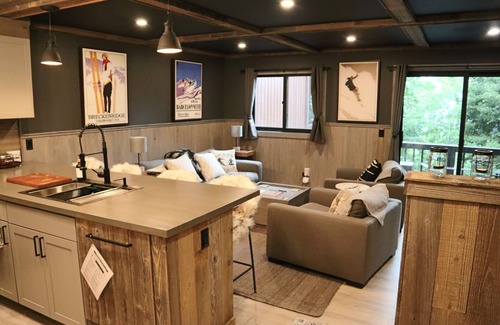 Vernon Condo | Luxury Mountain Retreat.Minutes from ski slopes,Water Park,Resort & scenic hikes