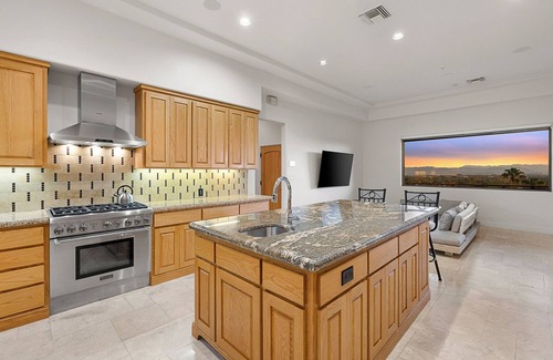 Camelback East House | Experience Camelback Heights: Pool, Spa & Amazing Views!
