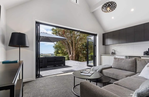 Mangawhai Villa | Perfect Oceanfront Villas: Ideal Family Getaway Retreat