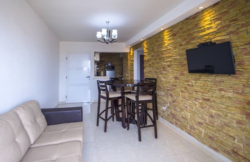 Centro Havana Apartment | Oceanfront Neptuno Apartment with Spa & Breakfast Included