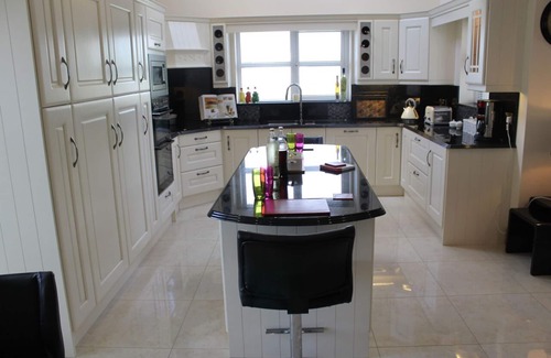 Killadysert House | Newly Built Holiday Rental on Ireland's West Coast - Pet Friendly