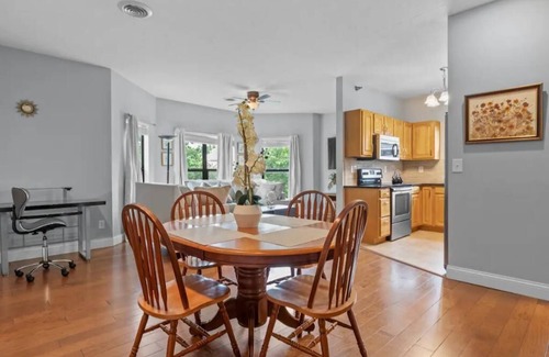 Springfield Apartment | Elegant Oak Suite in Medical District with Free Breakfast