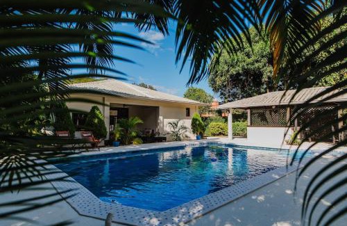 Managua House | Luxury Oasis in Las Colinas- Elegant 3-Bedroom Villa