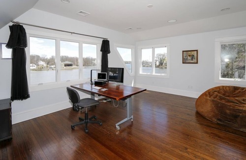 Asbury Park House | Idyllic Retreat with Panoramic Lake Views and Hot Tub