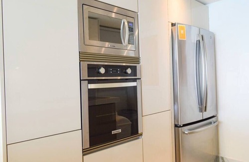 Zona Hotelera Apartment | Prime Oceanfront Apartment with Spa, Pool & Premier Amenities