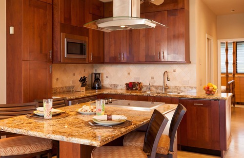 Honokowai Condo | Oceanfront Escape: 5-Star Pikake with Pool & Ocean Views