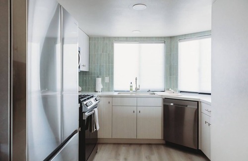 Port Hueneme Condo | Oceanfront Retreat with Spectacular Beach Views