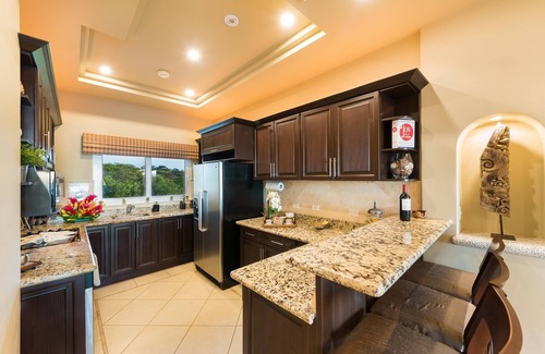 Tamarindo Condo | Renovated 2 Bedroom Ocean View Condo with Pool and Spa