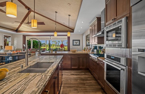 Poipu House | Elegant Ocean View 4 Bedroom Home with Spa & Restaurant