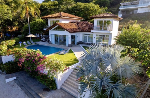 El Ocotal Villa | Oceanfront 5 BR Villa with Pool, Steps from the Beach