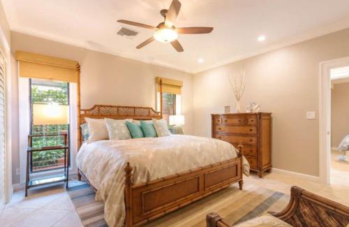 Wailua House Lots House | Oceanfront Ground Floor Condo with Pool & Hot Tub Access
