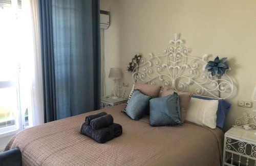 Cadiz Apartment | Oceanfront Triplex in Cadiz: 4-Star, Guest Rated 10/10