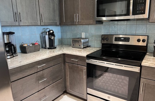 Ocean View Halifax Estates Condo | Oceanfront 4BR Condo with Spa & Hot Tub, Rated 10/10!