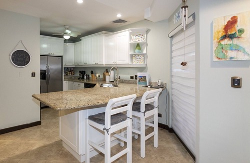 Barrio Los Faroles Condo | Seaside Villa with Pool and Gourmet Dining Experience