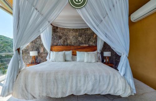 Chamela House | Luxury Oceanfront Villa - Private Beach - Pool