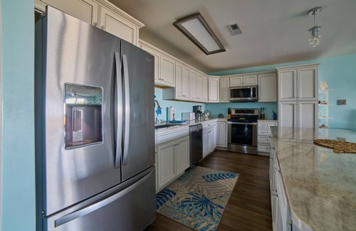 Crystal Coast Condo | Oceanview Condo: Steps to the Beach with Premium Amenities