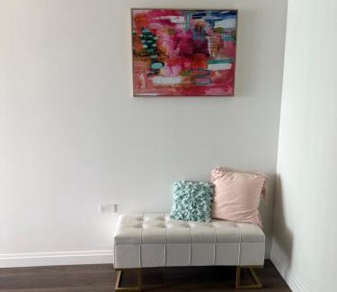 Streeterville Apartment | Luxury on the Lake - Chicago High Rise