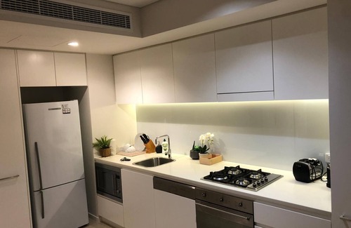 Darwin City Centre House | Elegant One-Bed Apartment at Darwin Waterfront Precinct