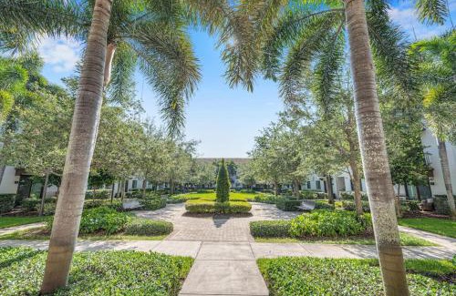 Three Lakes Apartment | Elegant One-Bedroom Rental with Pool & Family-Friendly Feel