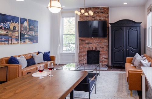 Walnut Hills Condo | Stylish Open-Concept Condo Near Downtown - Guest Rated 10/10