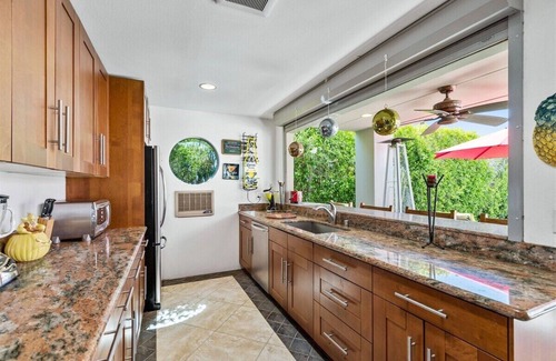 Little Tuscany House | Exclusive Palm Estate with Private Pool and Spa Amenities