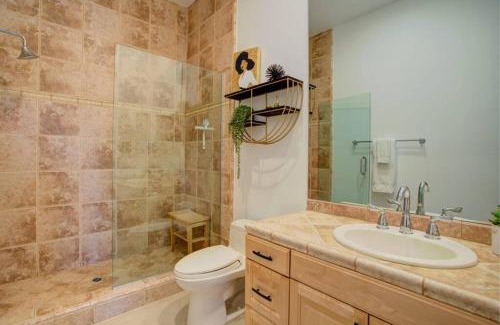 Palm Springs House | Indulge in a Palm Springs Retreat with Pool & Hot Tub
