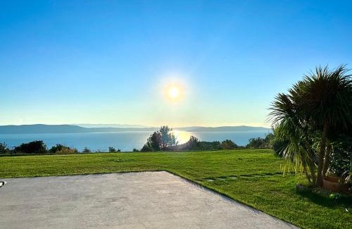 Gondolici House | Oceanfront Villa with Panoramic Views Near Rabac - 9.7 Rated
