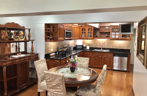 Armendariz Apartment | Oceanfront Penthouse with Scenic Views and Spa Access