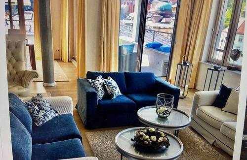 Baden Baden Old Town Apartment | Elegant Penthouse Apartment with Spa & Hot Tub in Baden-Baden