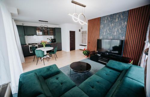 Sibiu Apartment | Top-Rated Belvedere Penthouse with Hot Tub & Accessibility