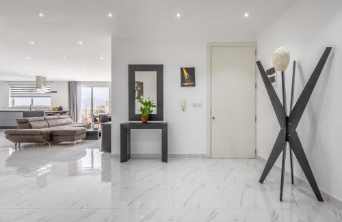 Ta' Xbiex Apartment | Elegant Penthouse with Pool & Seaview in Ta Xbiex Malta