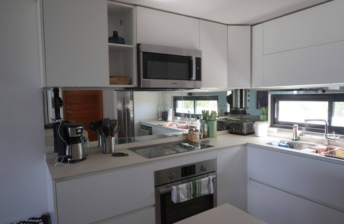 Beacon Hill Condo | Luxury Penthouse with Private Rooftop Directly on Beach, Best Location, pool!
