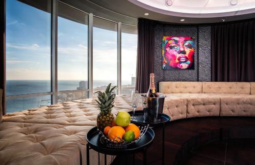 Arcadia Apartment | Elegant Penthouse Retreat with Ocean Views & Pool Access