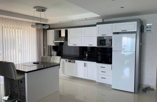 Kargicak Apartment | Luxury penthouse with amazing sea view first rownn