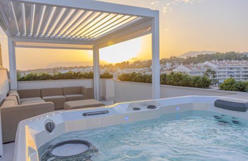 Golden Mile Apartment | LUXURY PETHOUSE, Marbella TOP