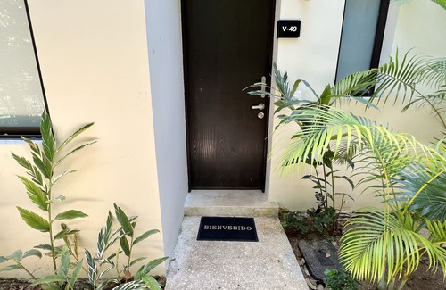 Villa Juarez Villa | Beachside Retreat in Playa del Carmen with Pool & Gym