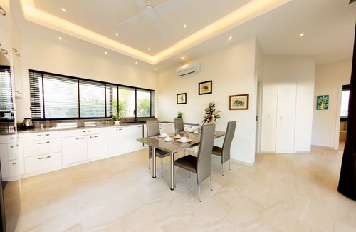 Hin Lek Fai Villa | Elegant Pool Villa Iris with Private Amenities Await You