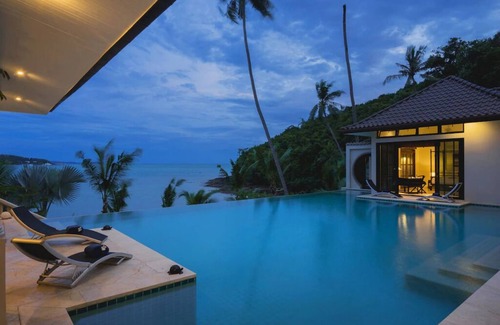 Wichit Villa | Elegant Beachfront Haileng Villa with Pool and Dining
