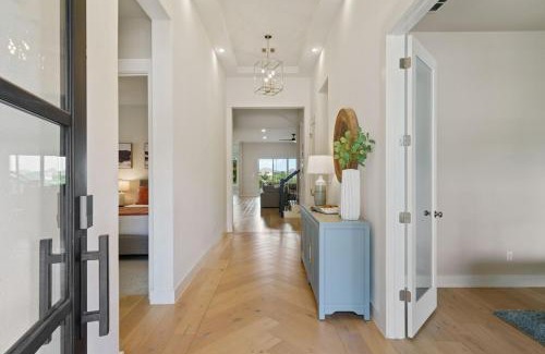 Leander House | Luxury, Private Cinema, Amazing Views, and more!