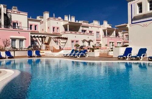 Budens Villa | Exclusive Oceanfront Retreat with Private Pool & Rooftop