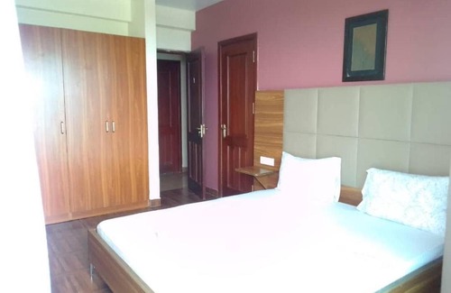 Upanga East House | Exclusive Private Room at Uhuru Heights with Pool Access