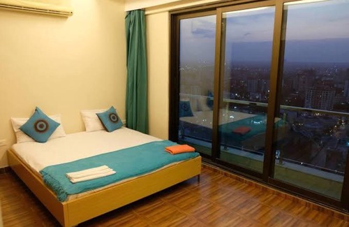 Upanga East House | Exclusive Private Room at Uhuru Heights with Pool Access