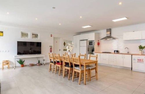 Costa de Caparica Apartment | Luxury private room with attached bathroom near the beach