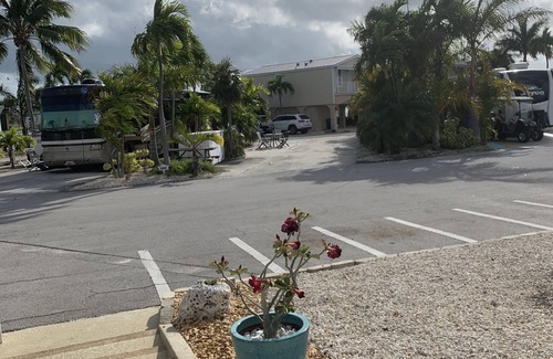 Cudjoe Key Resort | Relaxing RV Lot with Access to Premium Resort Amenities
